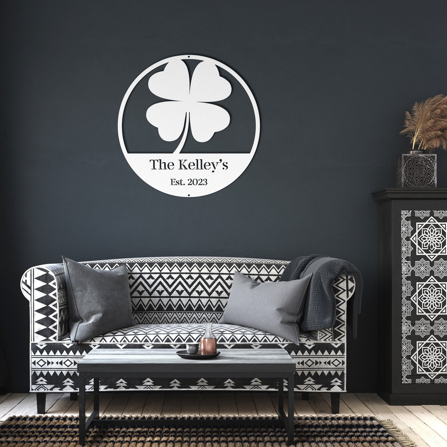 10027 - * Custom Four Leaf Clover Family Sign