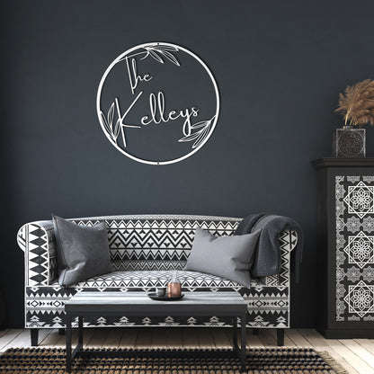 10041 - * Custom Leaf Family Name Circular Sign